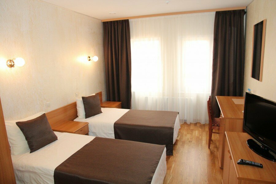 Гостиница Четыре короны Дмитров