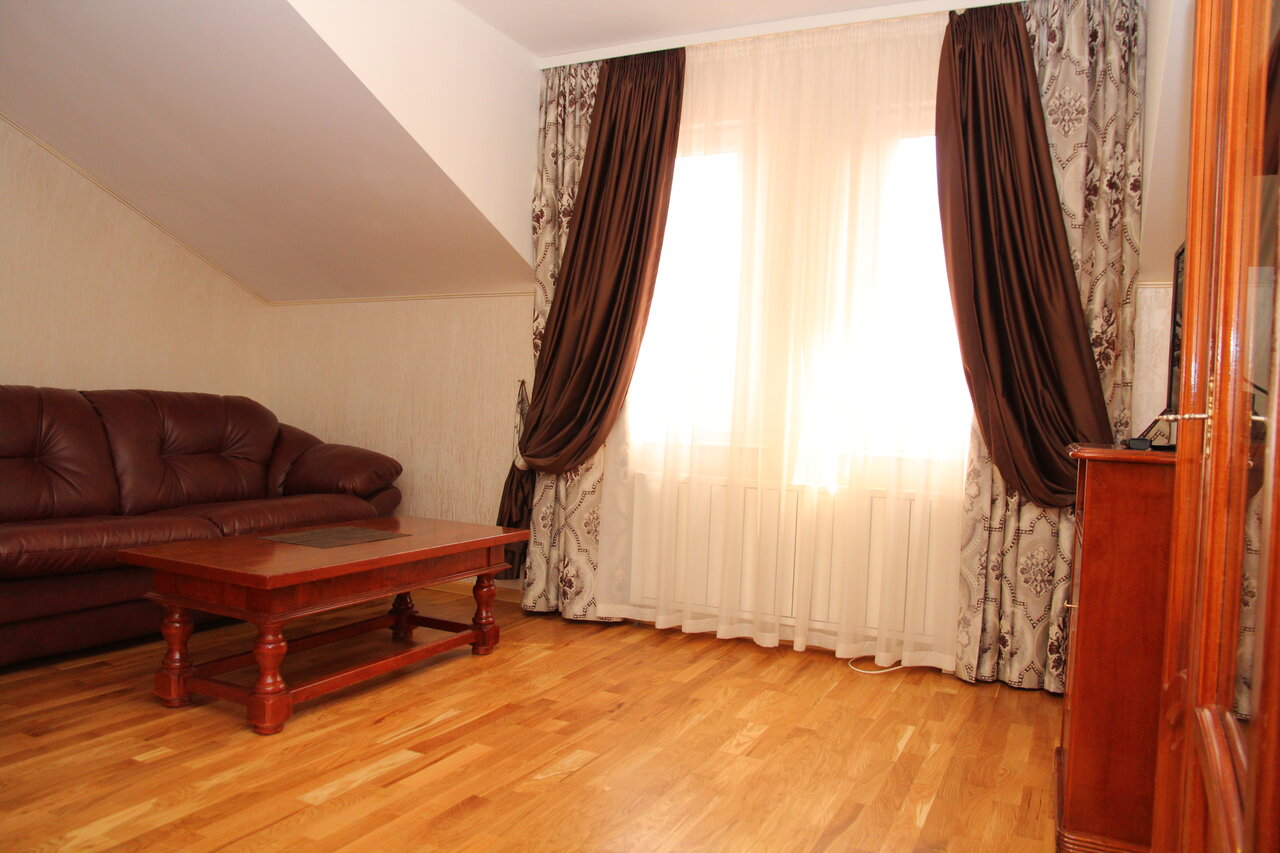 Гостиница Четыре короны Дмитров-91