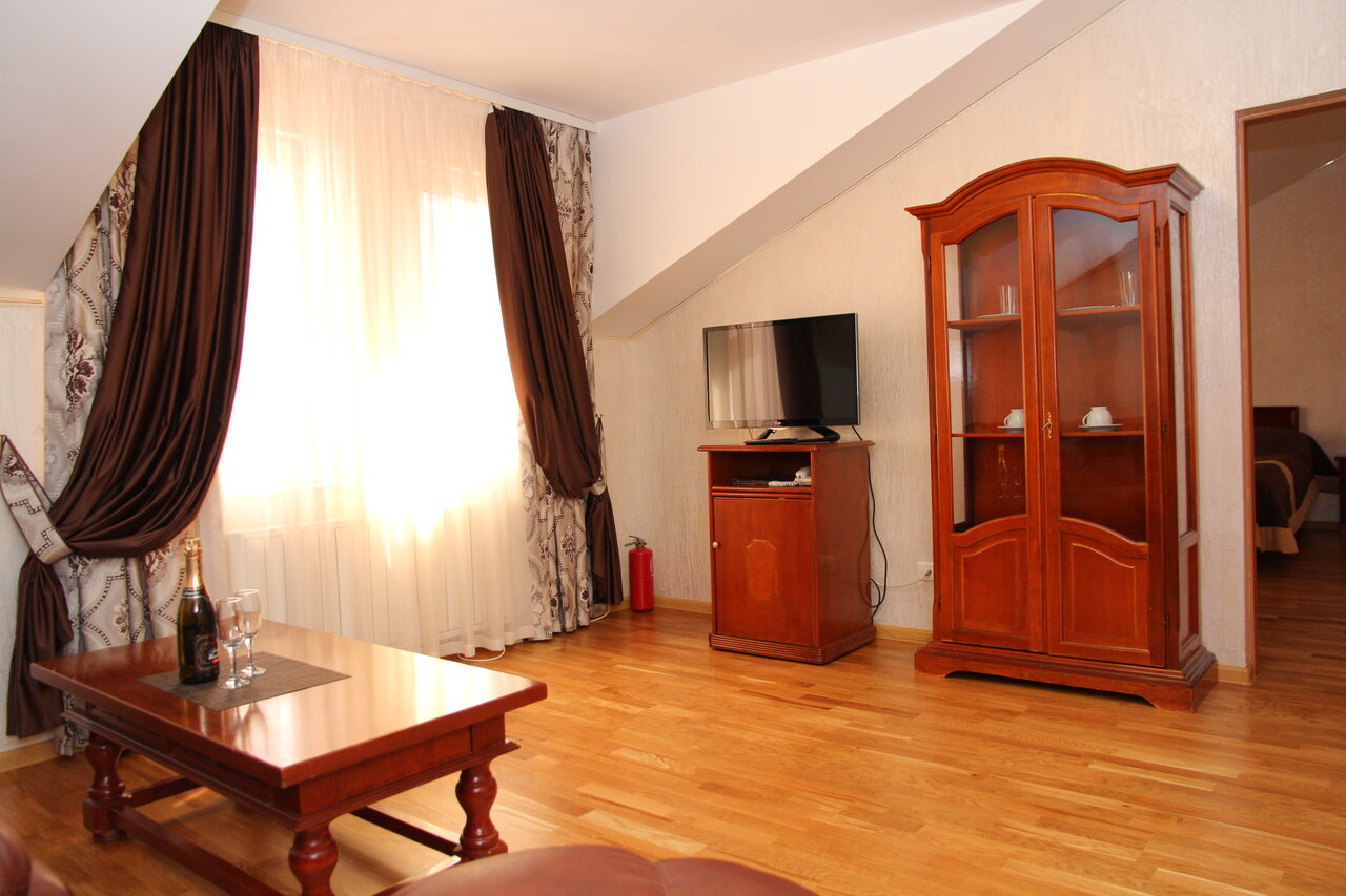 Гостиница Четыре короны Дмитров-77