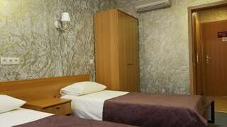 Гостиница Четыре короны Дмитров Двухместный номер с 2 отдельными кроватями-3